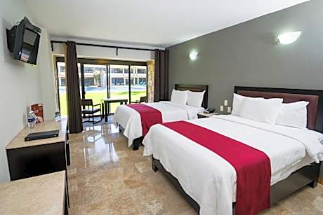 Twin Room with Pool View