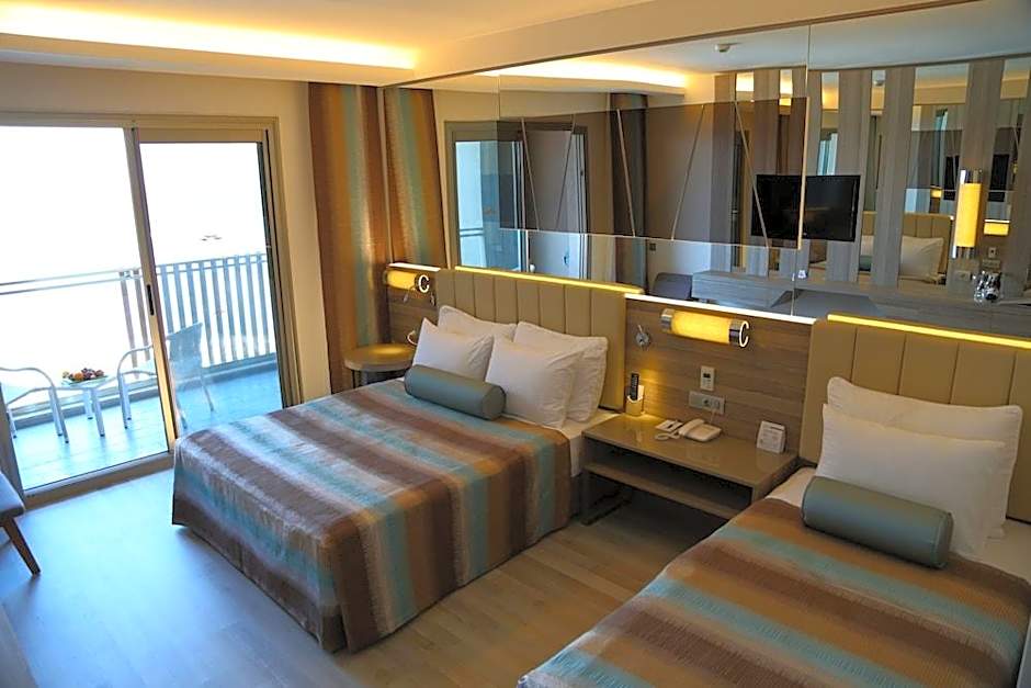 Turunc Premium Hotel