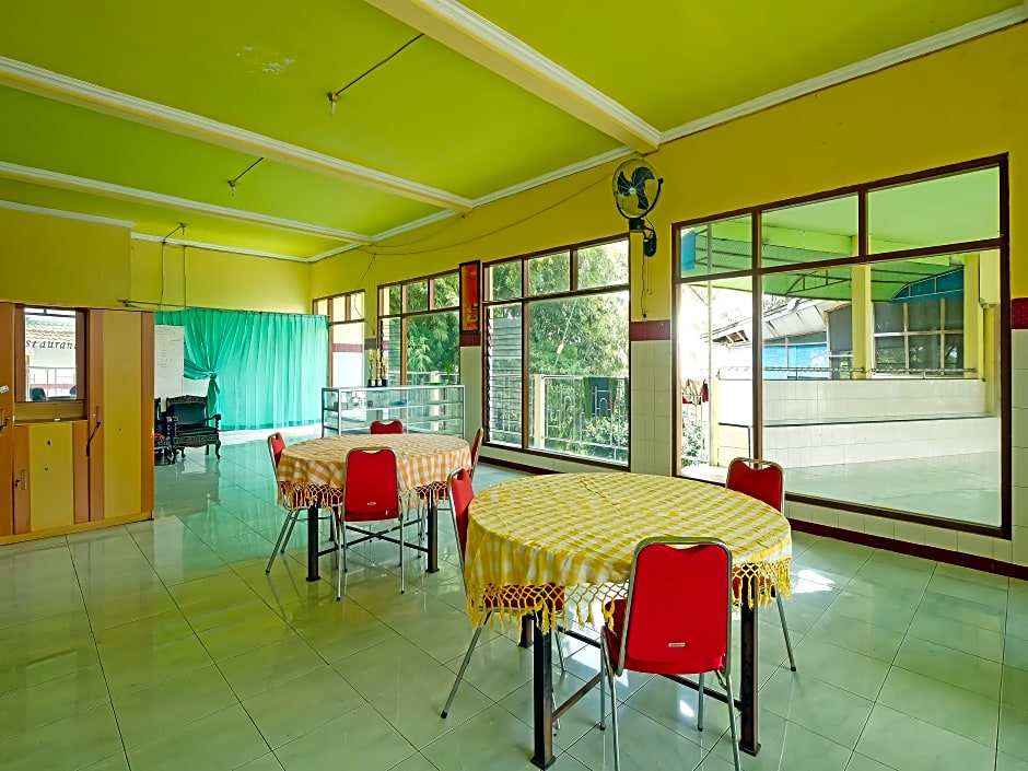 Capital O 91914 Hotel Citra Dewi 2 Int's