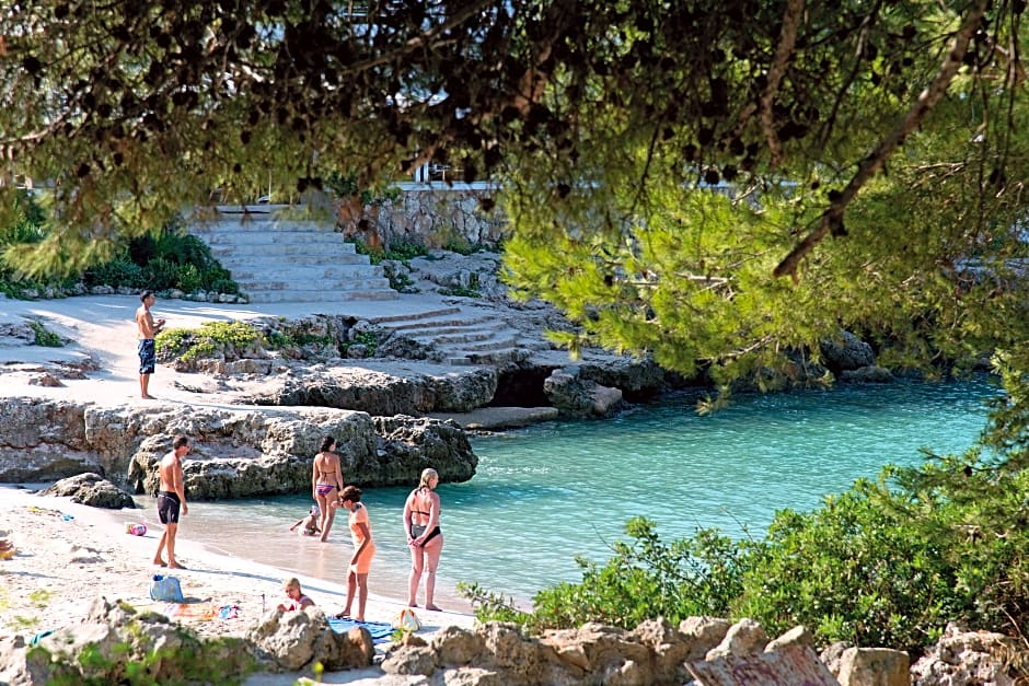 Cala Blanca Apartamentos