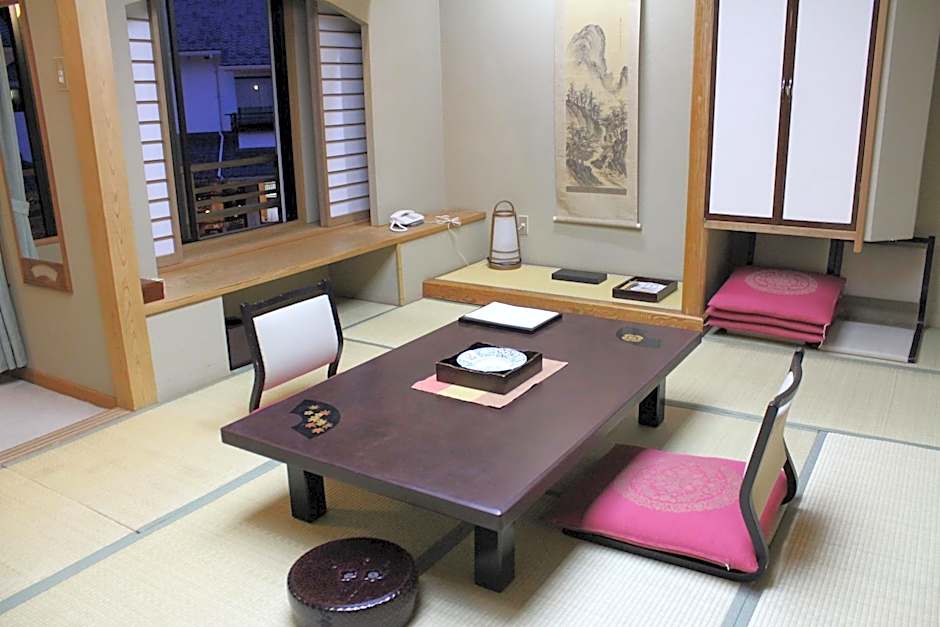 Yanagiya