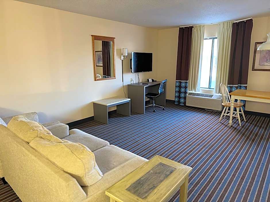 Super 8 by Wyndham Columbia Clark Lane