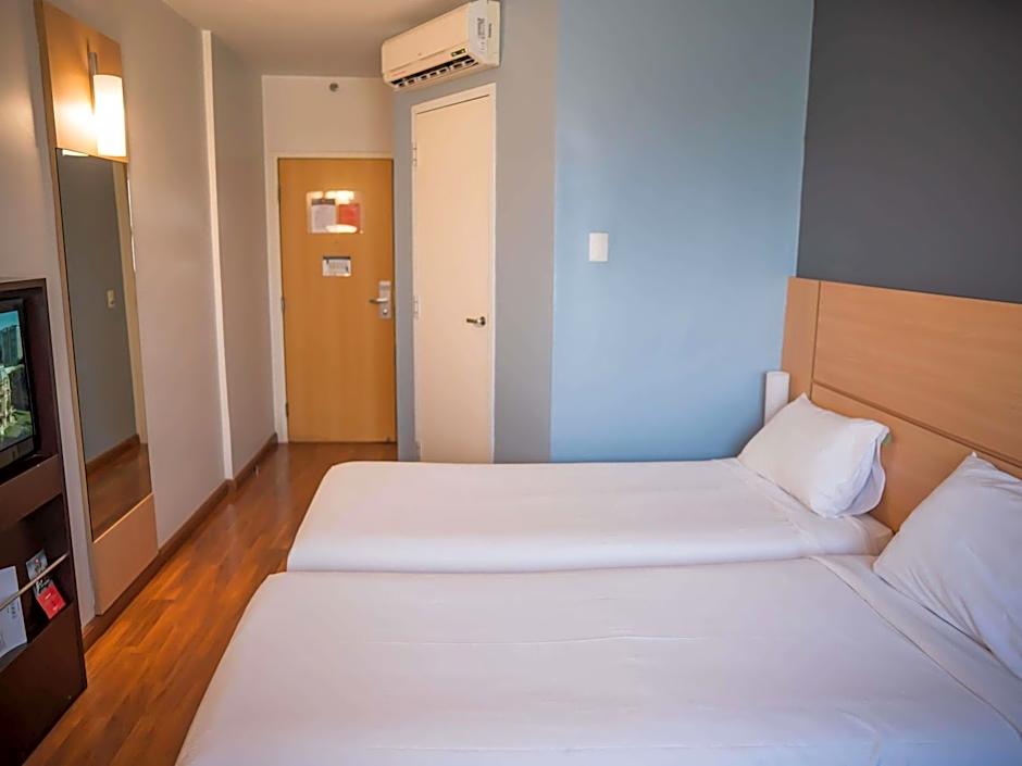 Photo 1 of 8 of Superior 2 Beds
