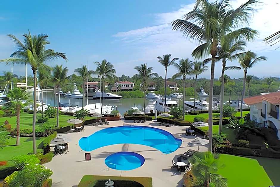 Grand Marina Villas