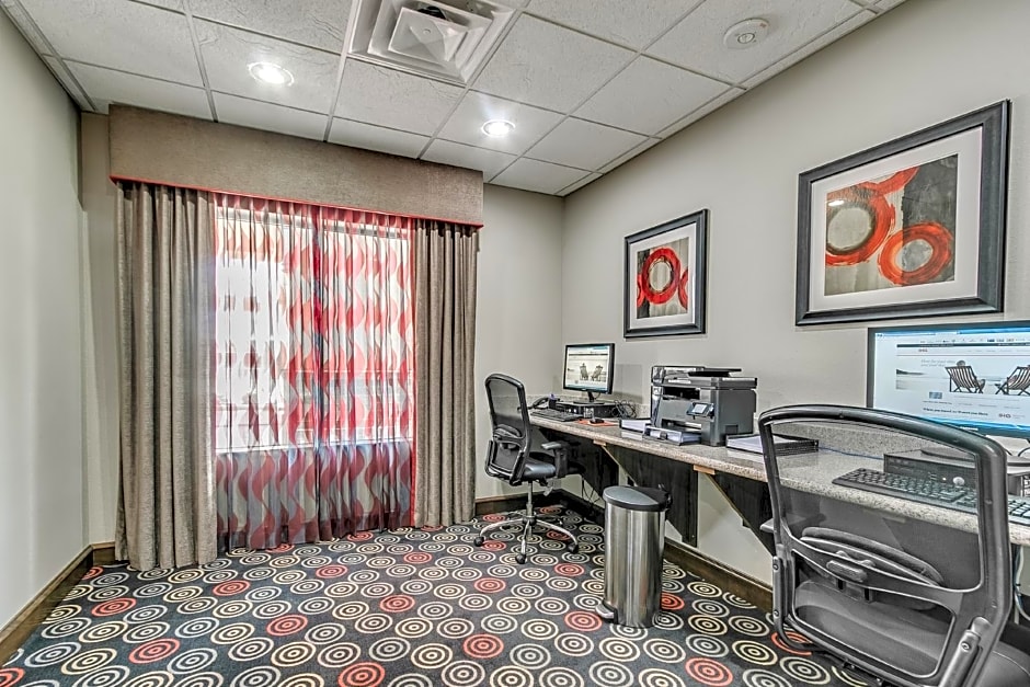 Holiday Inn Express and Suites Lubbock South By IHG