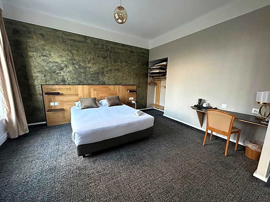Brit Hotel Privilège Le Royal - Centre Gare