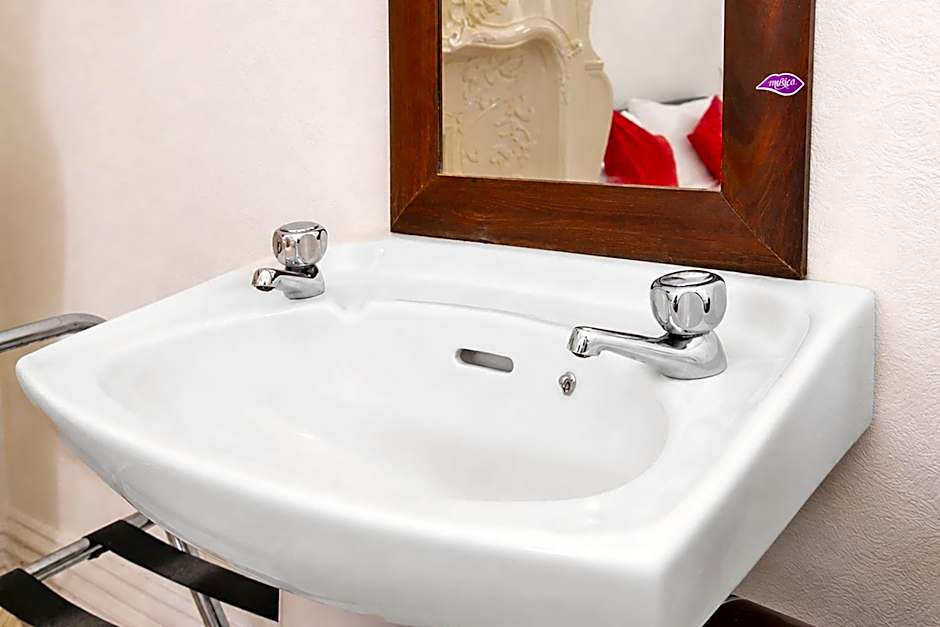 Saji Hotel Ilford