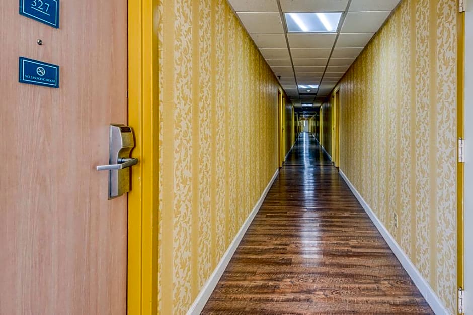 Studio 6 Suites Norcross, GA