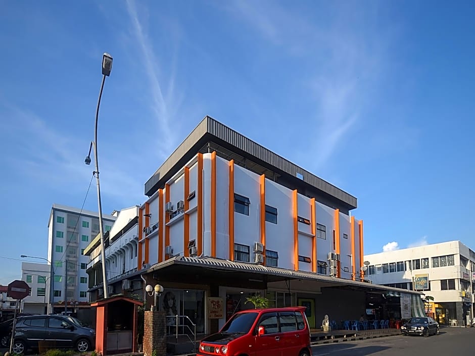 Super OYO 976 Dragon Inn