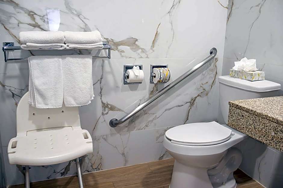 Best Western Plus Monterrey Colon