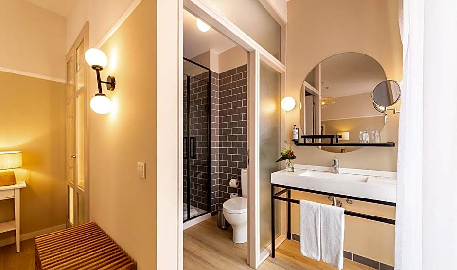 Pestana Fisherman Village