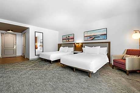 2 Queen Beds