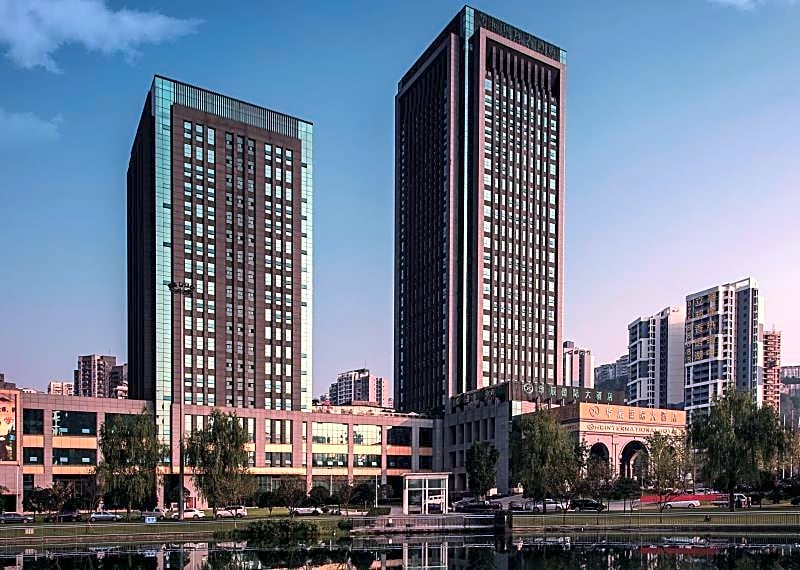 Chongqing Huachen International Hotel