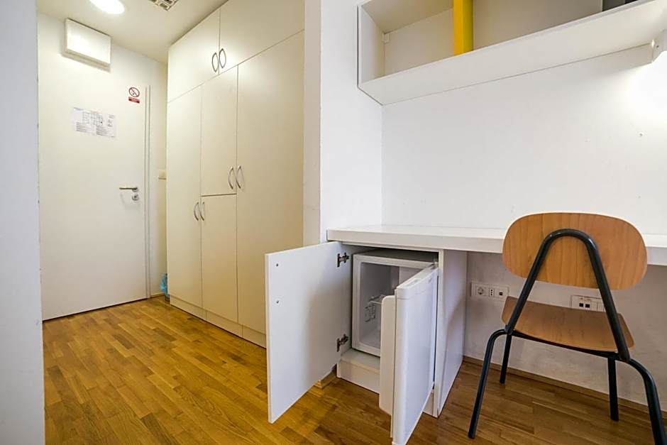 Rooms dr. Franjo Tudman