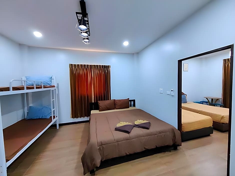 Trang Villa Hotel and Water Park