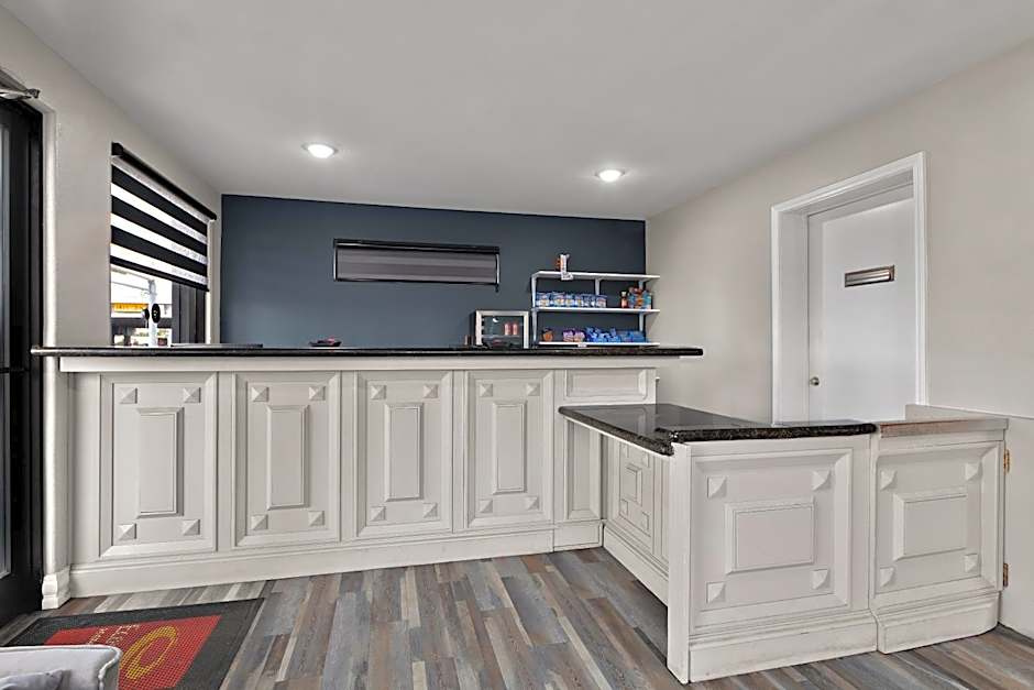 Econo Lodge Inn & Suites Laredo - Nuevo Laredo