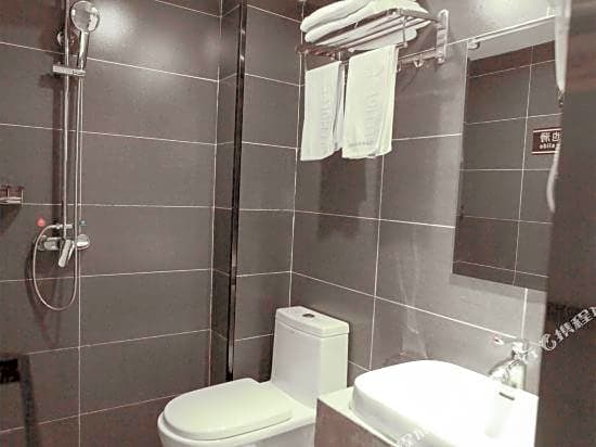 Thank Inn Plus Hotel Xufang Passenger Station