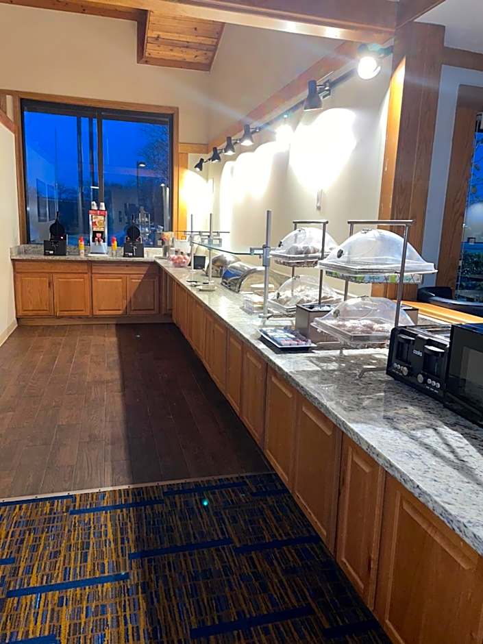 Howard Johnson by Wyndham Merrillville