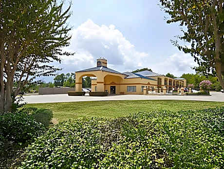 Quality Inn Carthage
