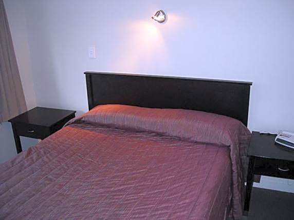 St Johns court motel