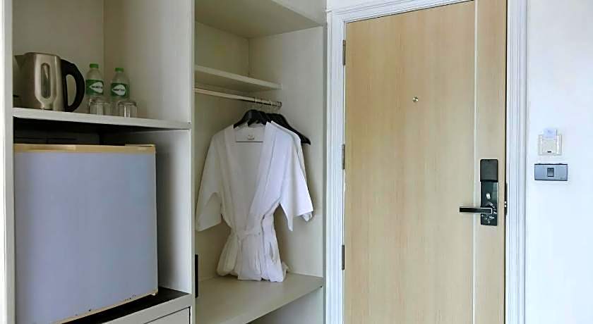 Sira Boutique - Newly renovated