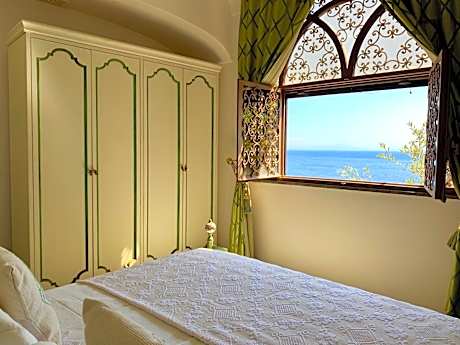 Deluxe Double Room with Sea View