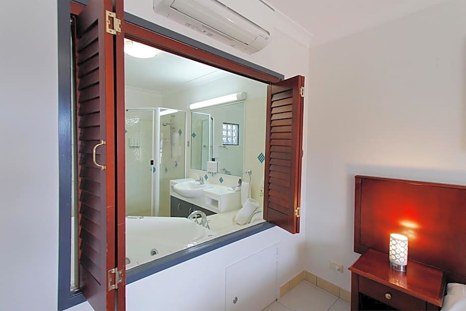 Coffee House Apartment Motel