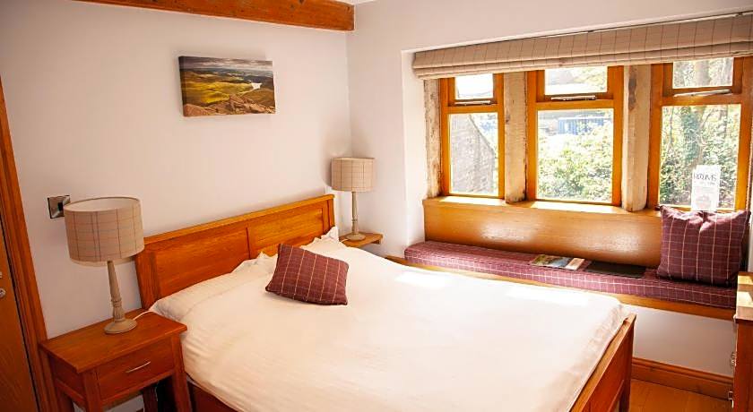 The Rooms at the Nook