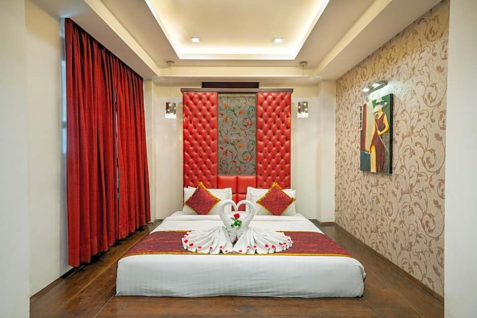 Hotel Saffron Leaf