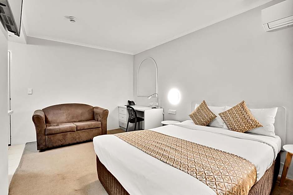 Carlton Lygon Lodge Studio Apartments