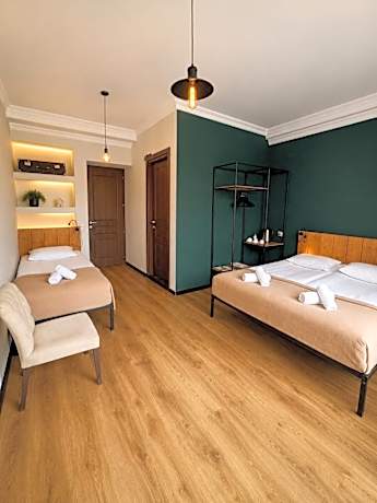 Triple Room with Mountain View