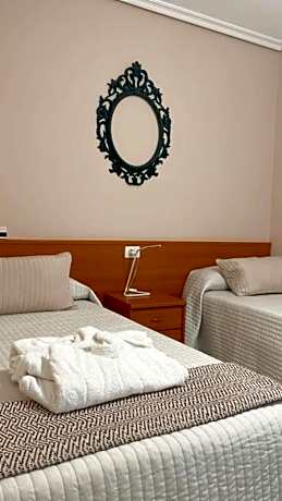 Double or Twin Room with Private External Bathroom