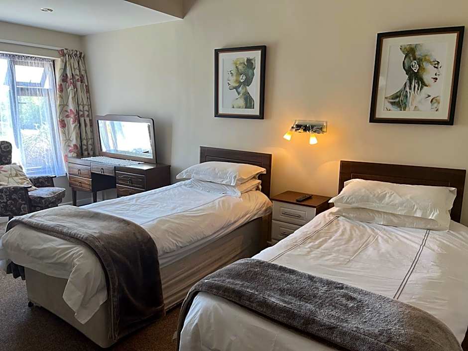 Palmgrove Bed & Breakfast