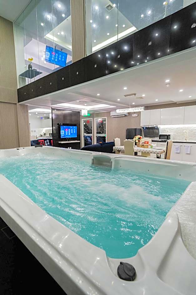 Luks Lofts Hotel & Residences