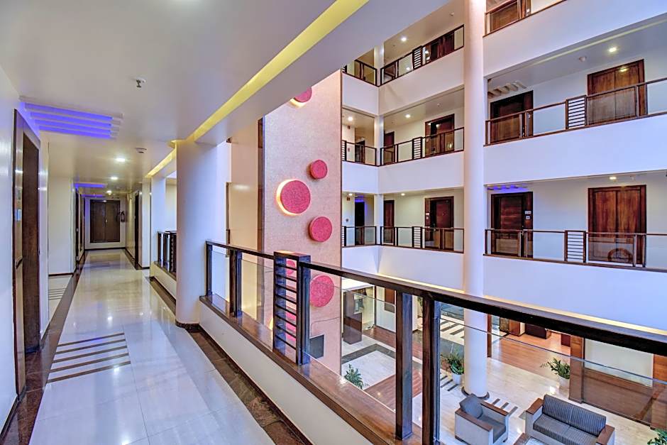 Hotel Lotus Ivy Studios Near Pune Airport
