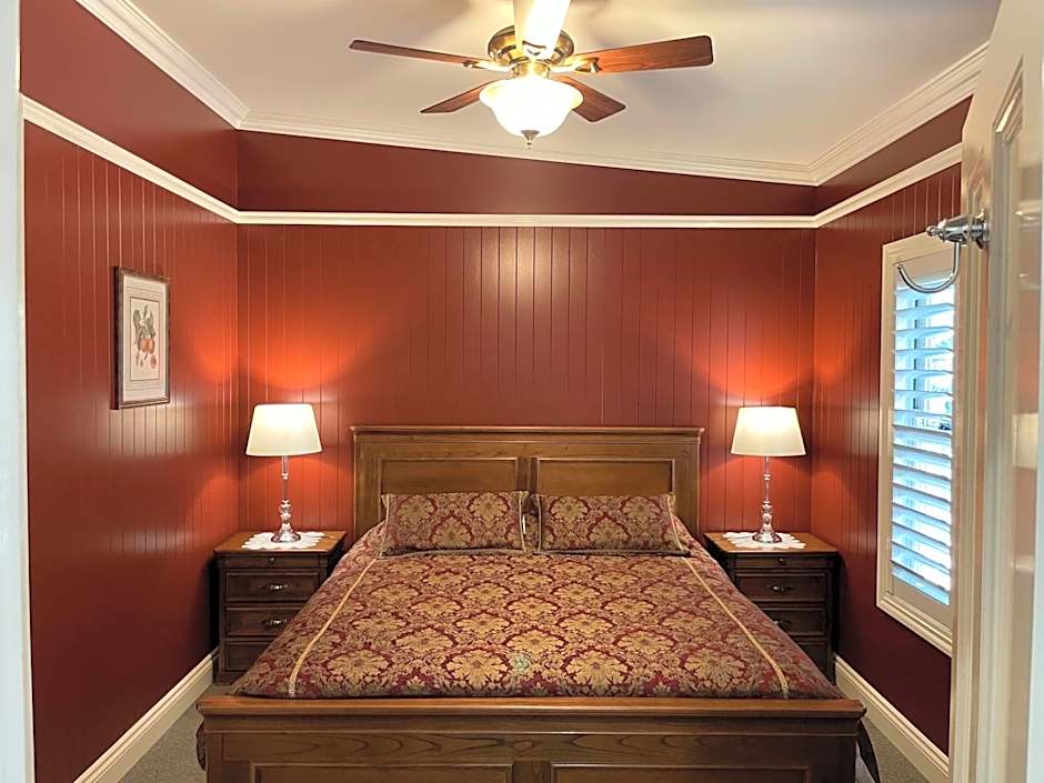 Dusty Hill Vineyard - Moffatdale