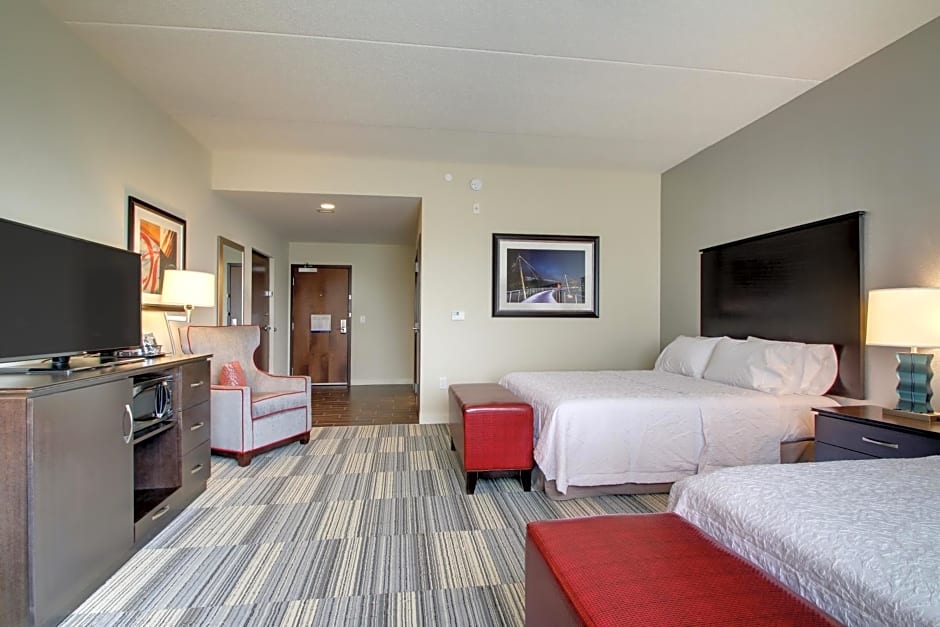 Hampton Inn & Suites Greenville Airport