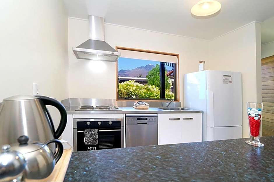 Queenstown Holiday Park Creeksyde