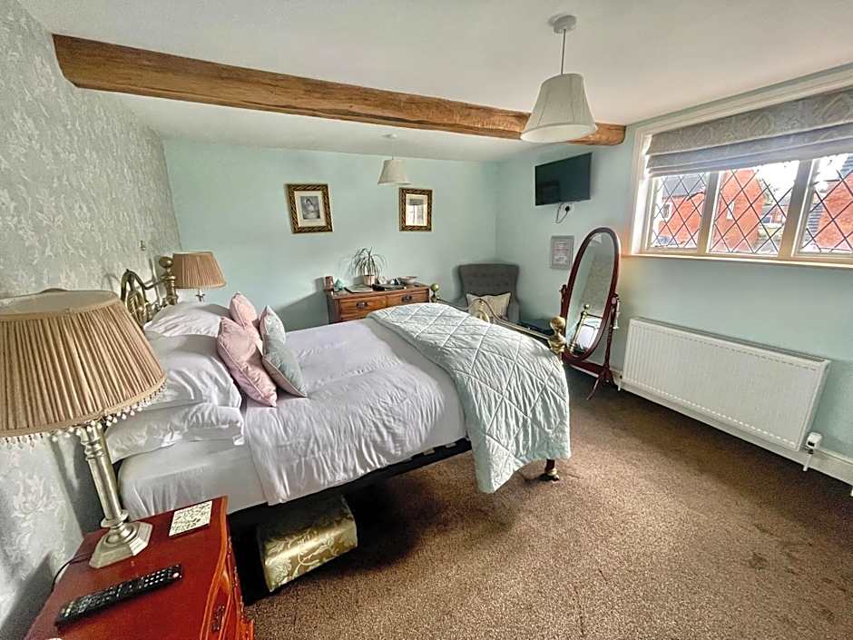 Eagle House - Award Winning B&B and Apartment