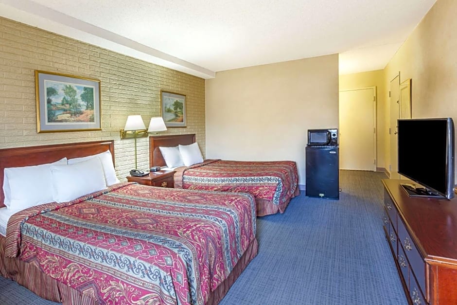 Travelodge by Wyndham Winchester