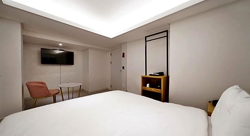 Busan Seomyeon Business Hotel J7                                                                