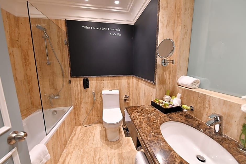 Le Bristol Hotel