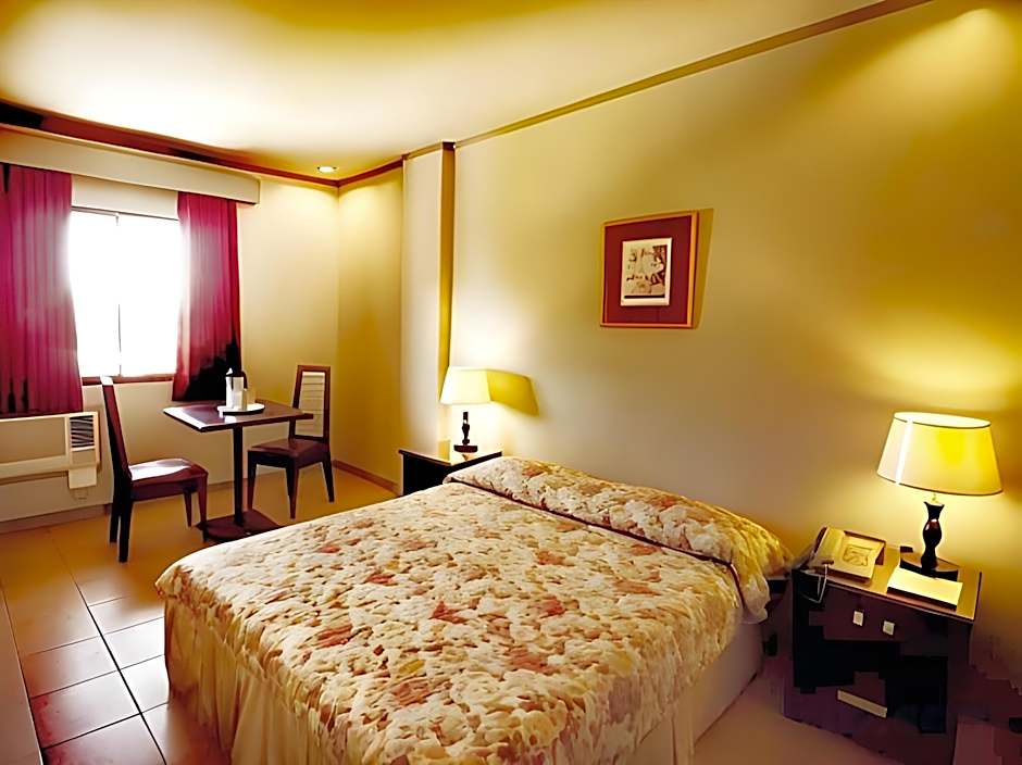 Casa Leticia Business Inn