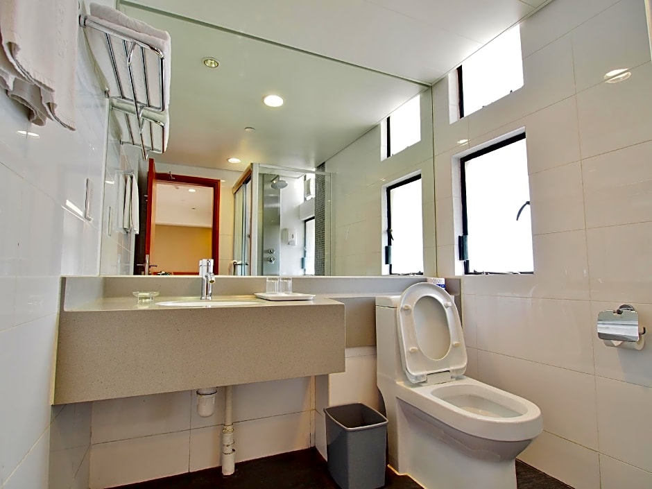 Caritas Bianchi Lodge Hotel