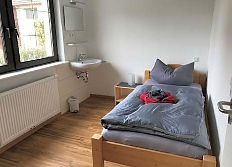Deluxe Single Room