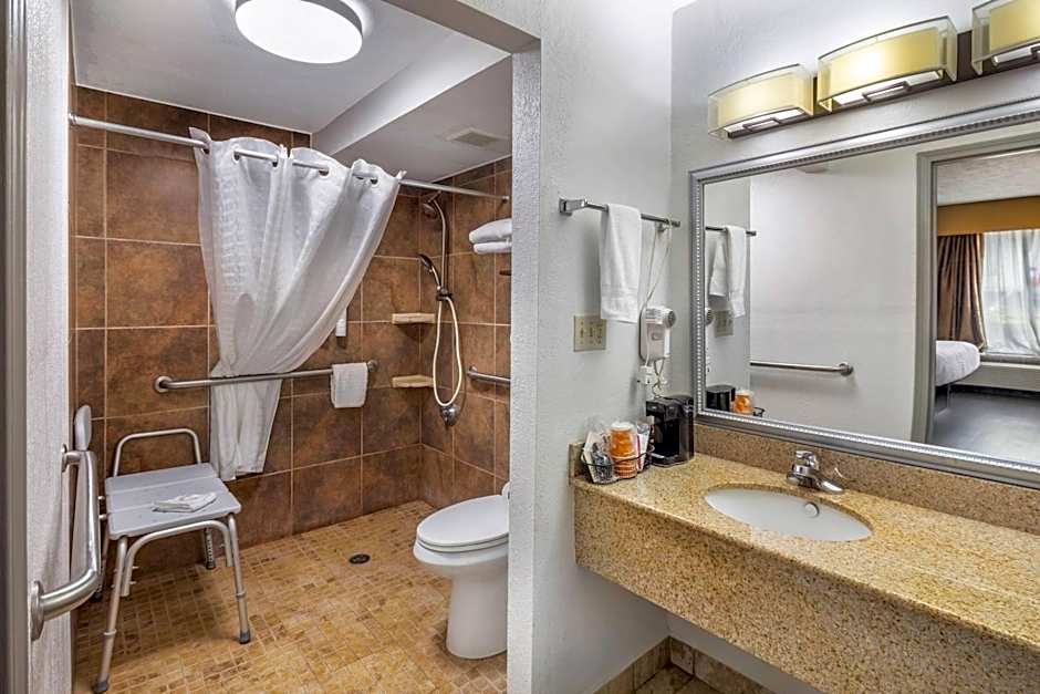 Clarion Pointe Morrow - Atlanta South