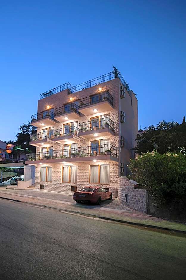 Hotel Twelve by Aycon