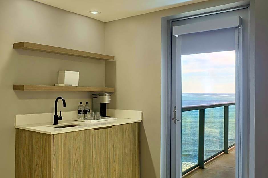 Renaissance Daytona Beach Oceanfront Hotel