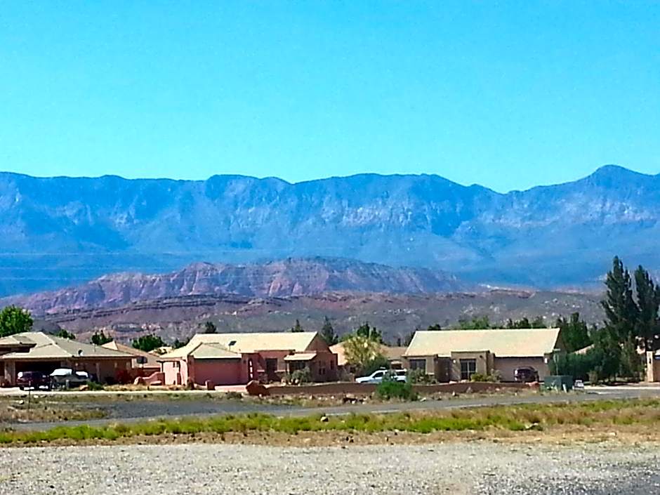 Days Inn by Wyndham Hurricane/Zion National Park Area