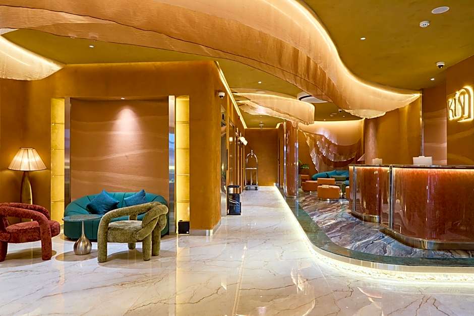 Kin Hotel Ly Tu Trong